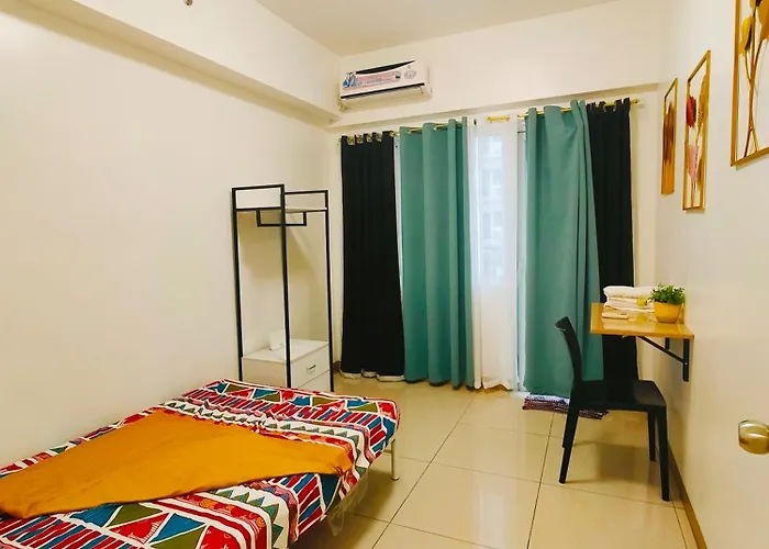 Cozy 2br Near Sm Southmall Apartahotel