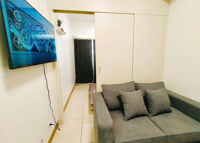 Apartahotel Cozy 2br Near Sm Southmall 3*