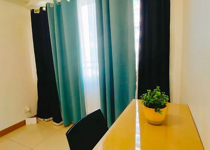 Cozy 2br Near Sm Southmall Apartahotel